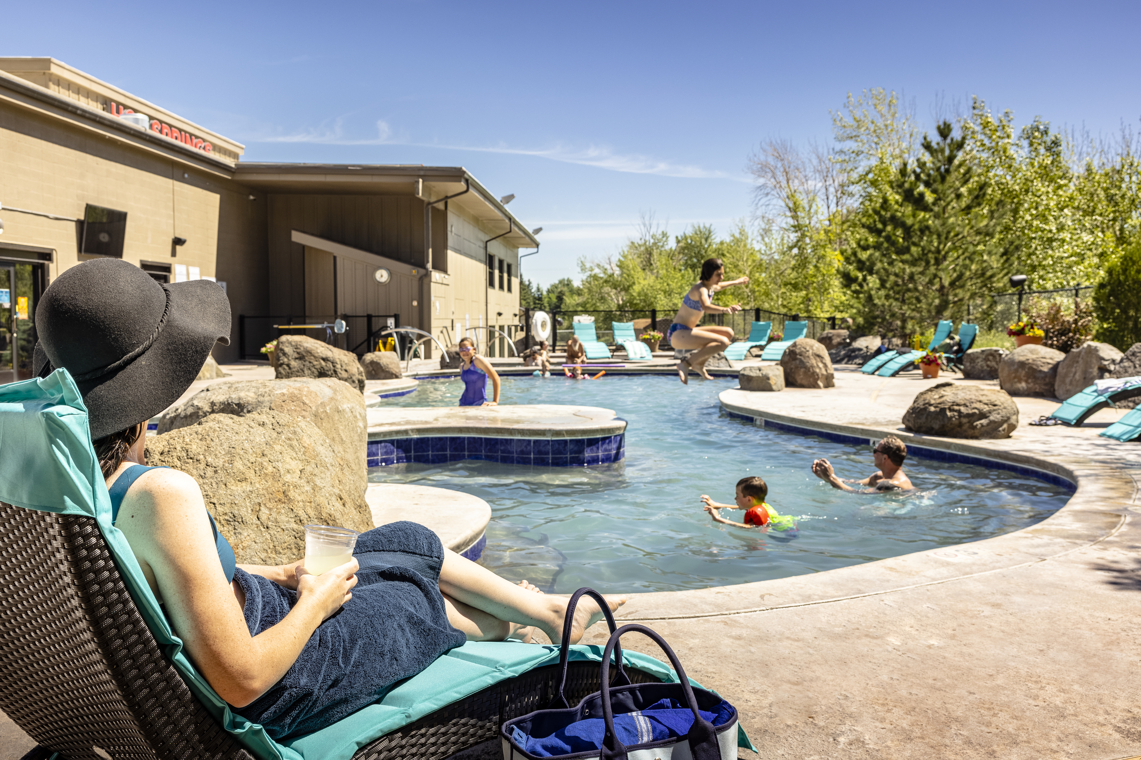 3 Ways to Soak or Swim